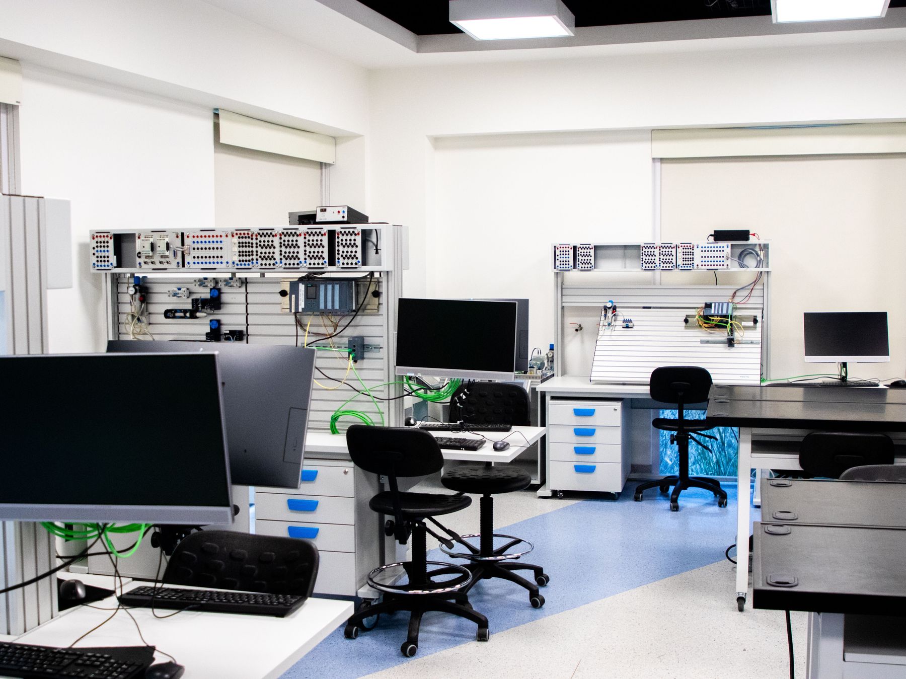 Study execution across internal and external laboratories